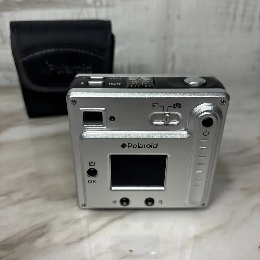 Vintage Polaroid PDC 3030 3.2MP Digital Camera with Case